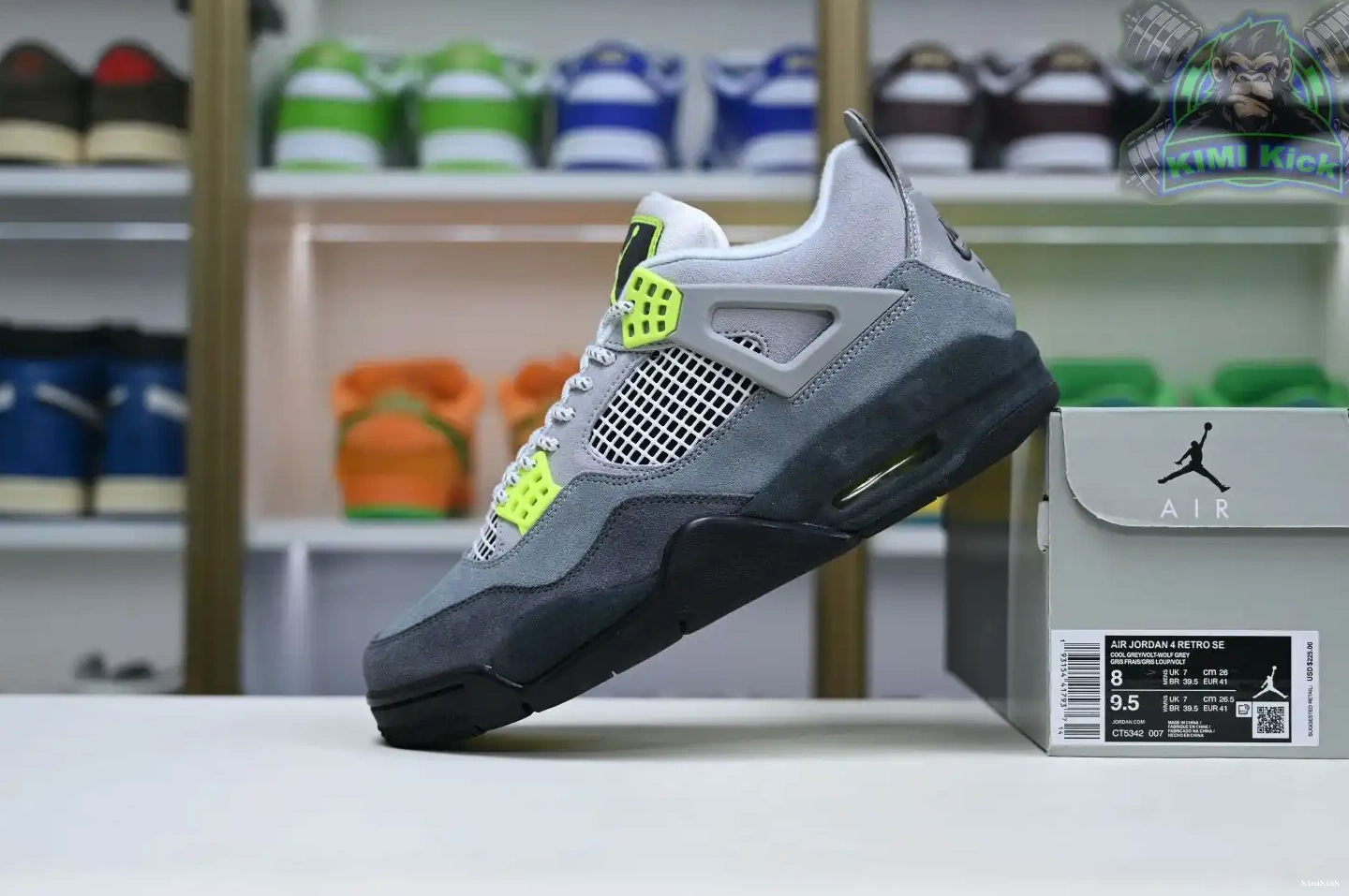 Air retro 4 se'95neon Jordan Kimikick Jordan 0424